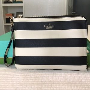 Kate Spade iPhone charging wristlet.